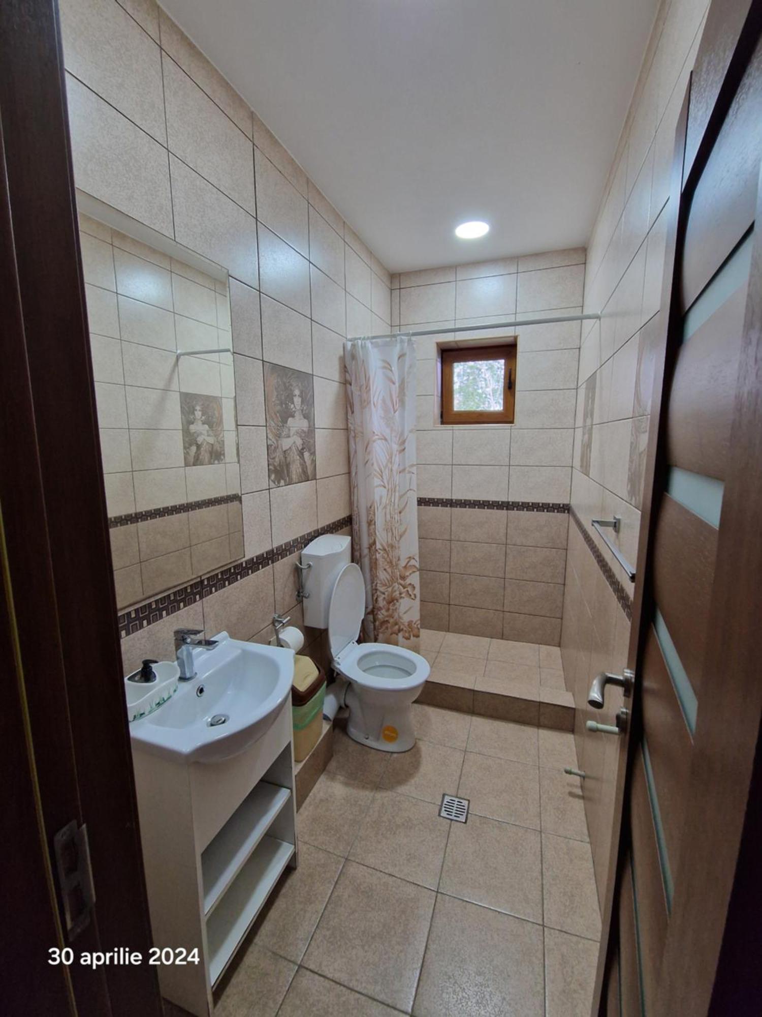 Casa Adrian 2 Mai Două Mai Quarto foto