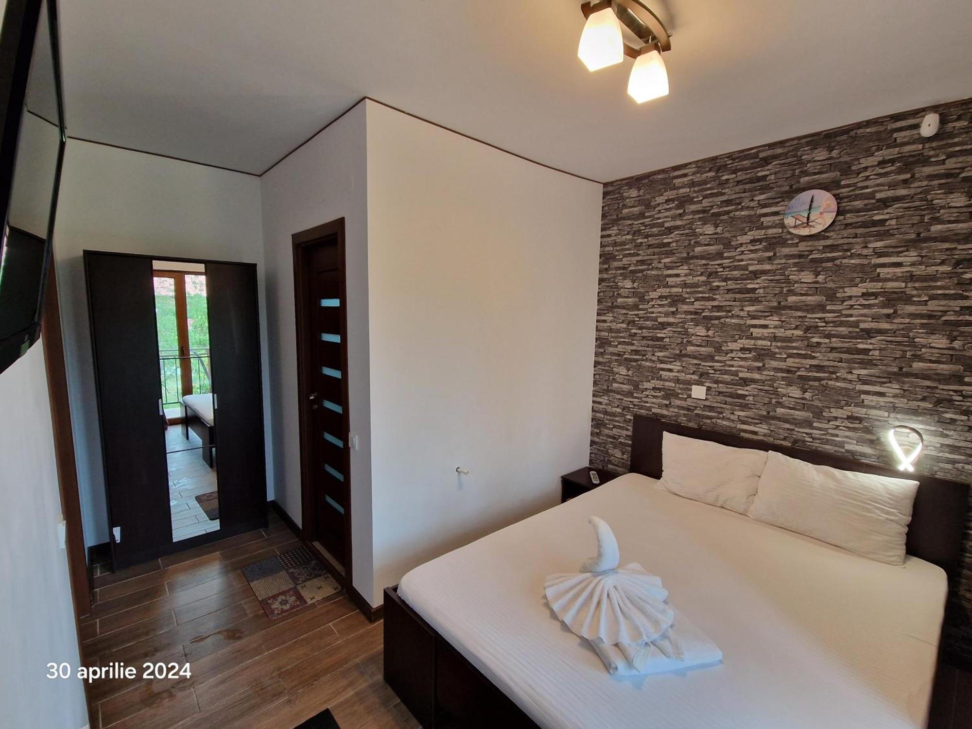 Casa Adrian 2 Mai Două Mai Quarto foto
