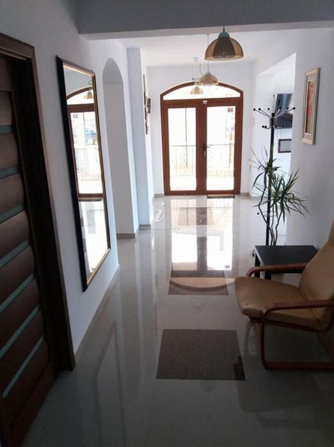 Casa Adrian 2 Mai Două Mai Exterior foto